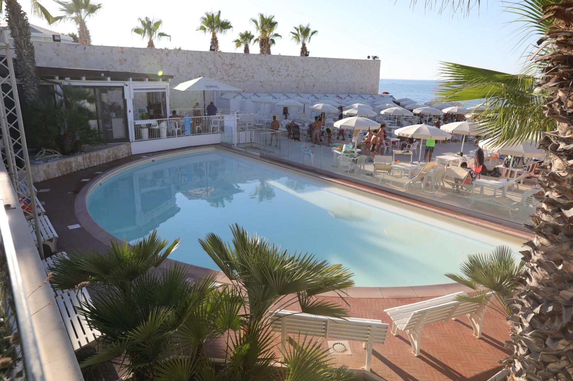 Hotel Lafayette Giovinazzo Dış mekan fotoğraf